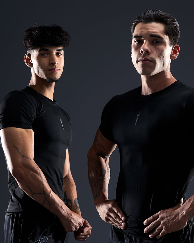 "ESSENTIAL" COMPRESSION TEE - intrepid