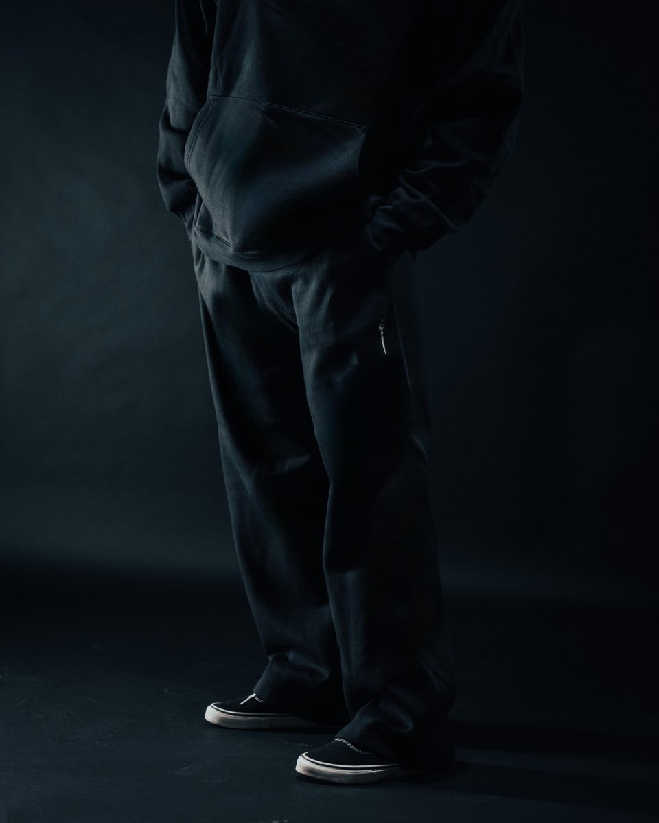 ESSENTIAL "FLARED" SWEATPANTS